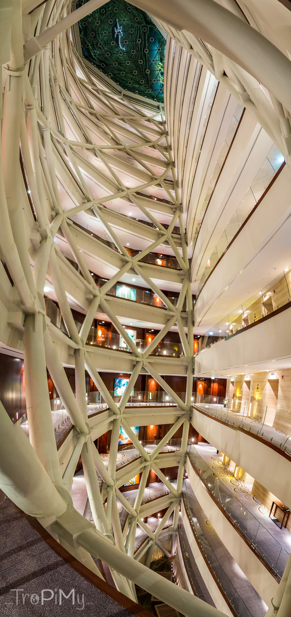 Hyatt Capital Gate Abu Dhabi